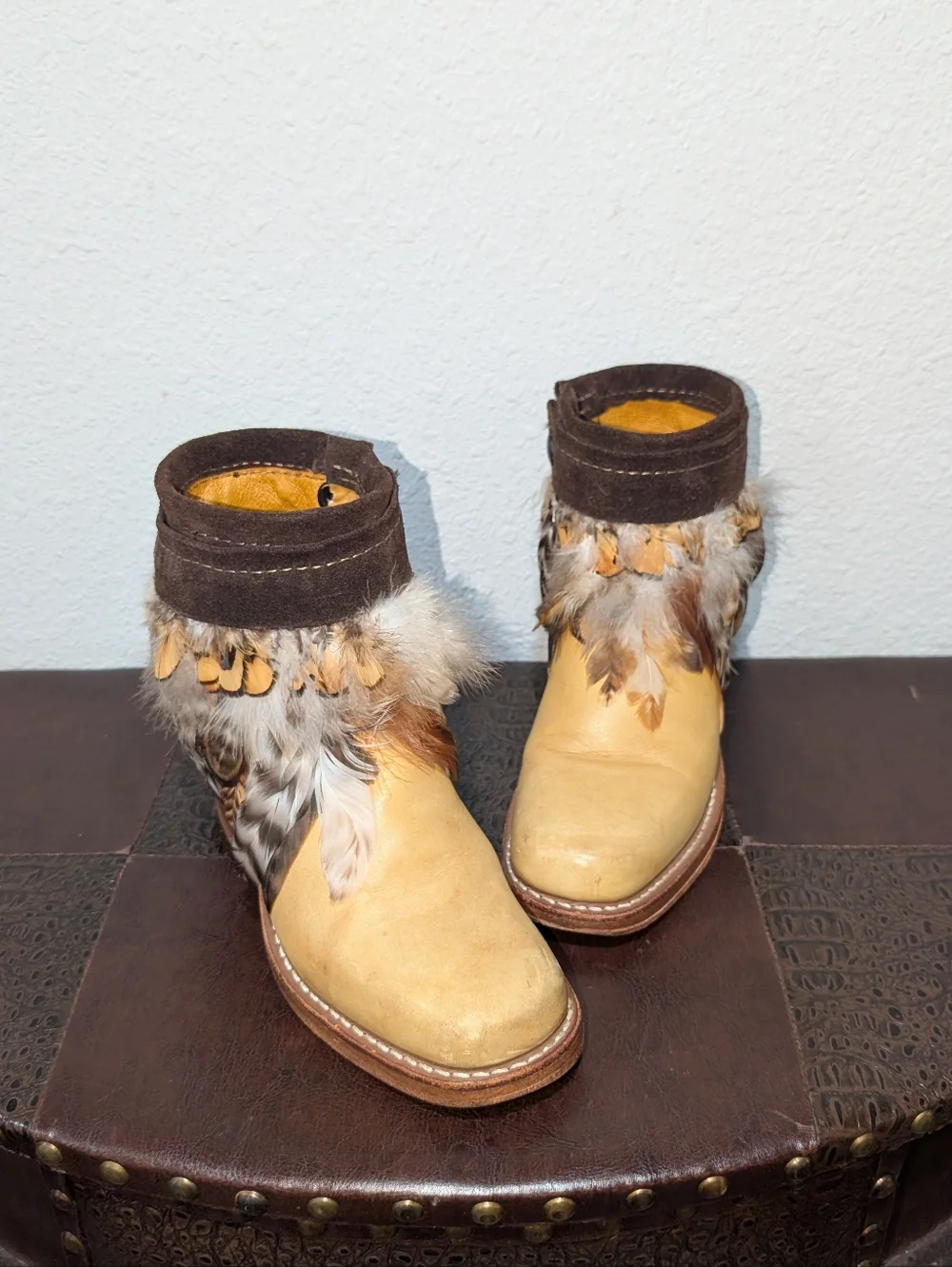 Vintage Frye Campus Banana Short Boots With Custom Feather Trim Size 6